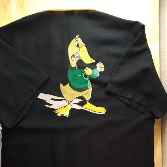 NCAA Vintage Donald Oregon Fightin' Ducks Bowling Shirt Size US XL / EU 56 / 4 - 1 Thumbnail