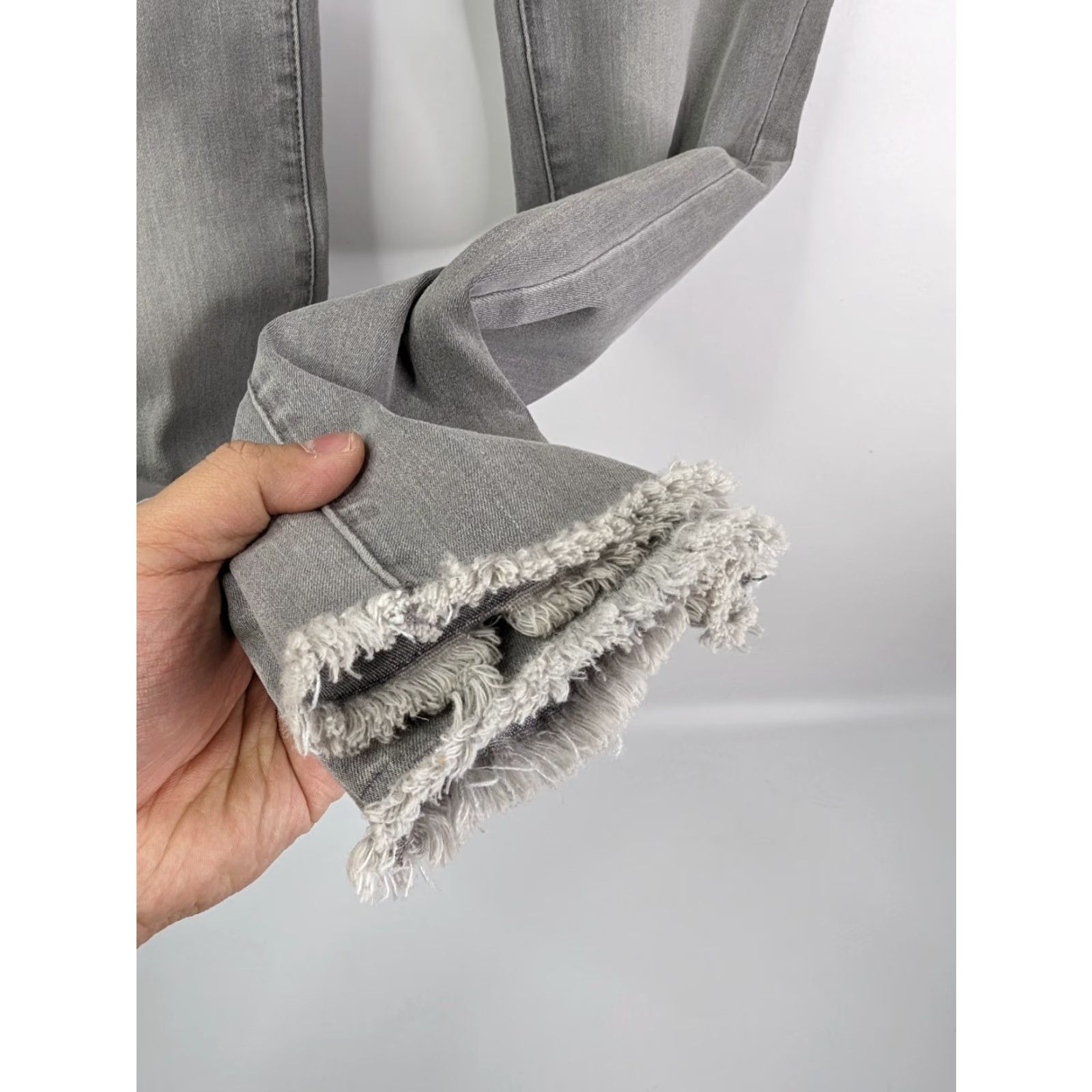 Armani Exchange Armani Exchange Jeans Womens Size 27 Regular Grey Skinny Denim Vintage No Size 27" / US 4 / IT 40 - 4 Thumbnail