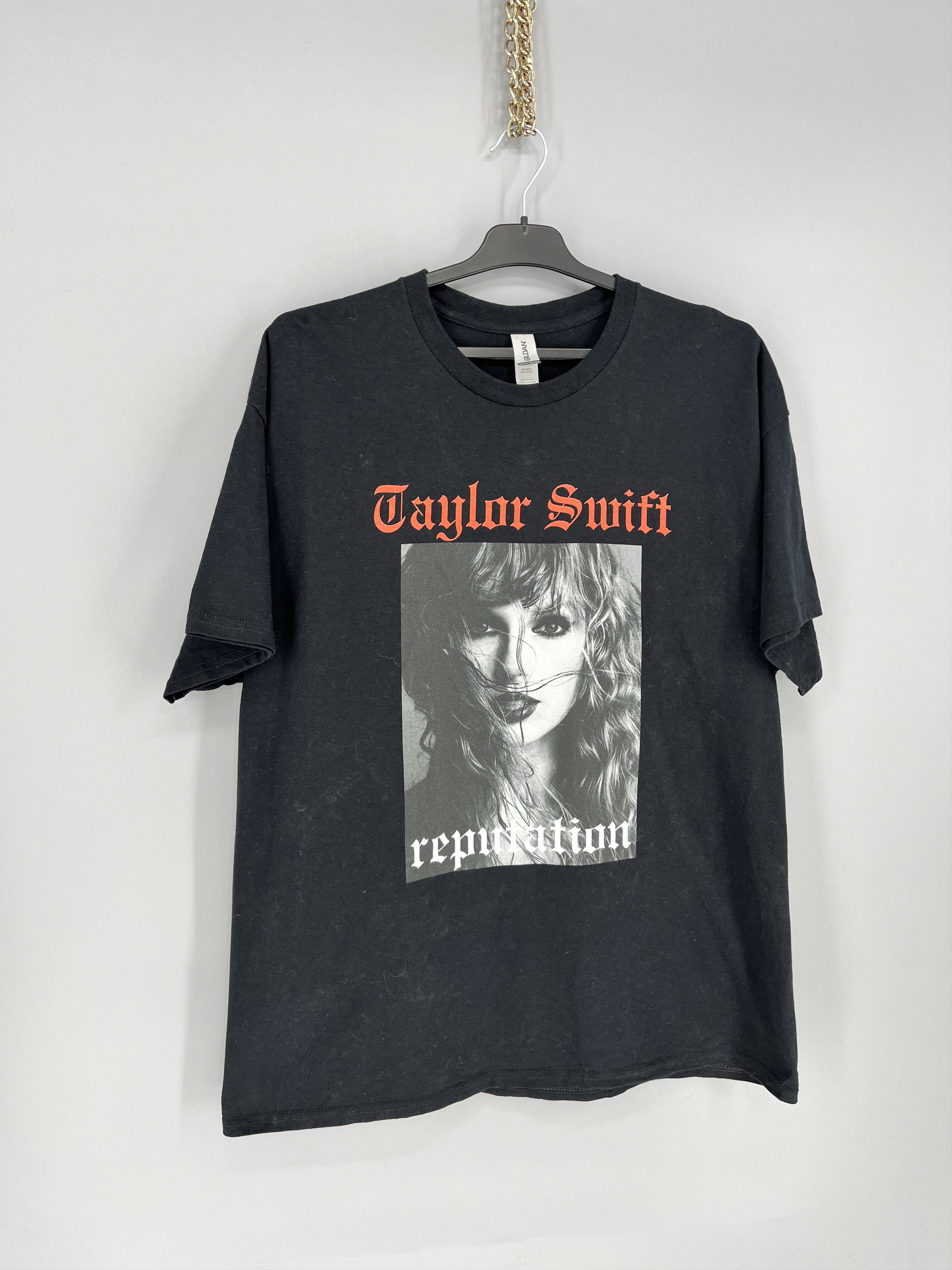 Band Tees Taylor Swift Reputation Stadium Tour T-Shirt Size XLarge Size US XL / EU 56 / 4 - 2 Thumbnail