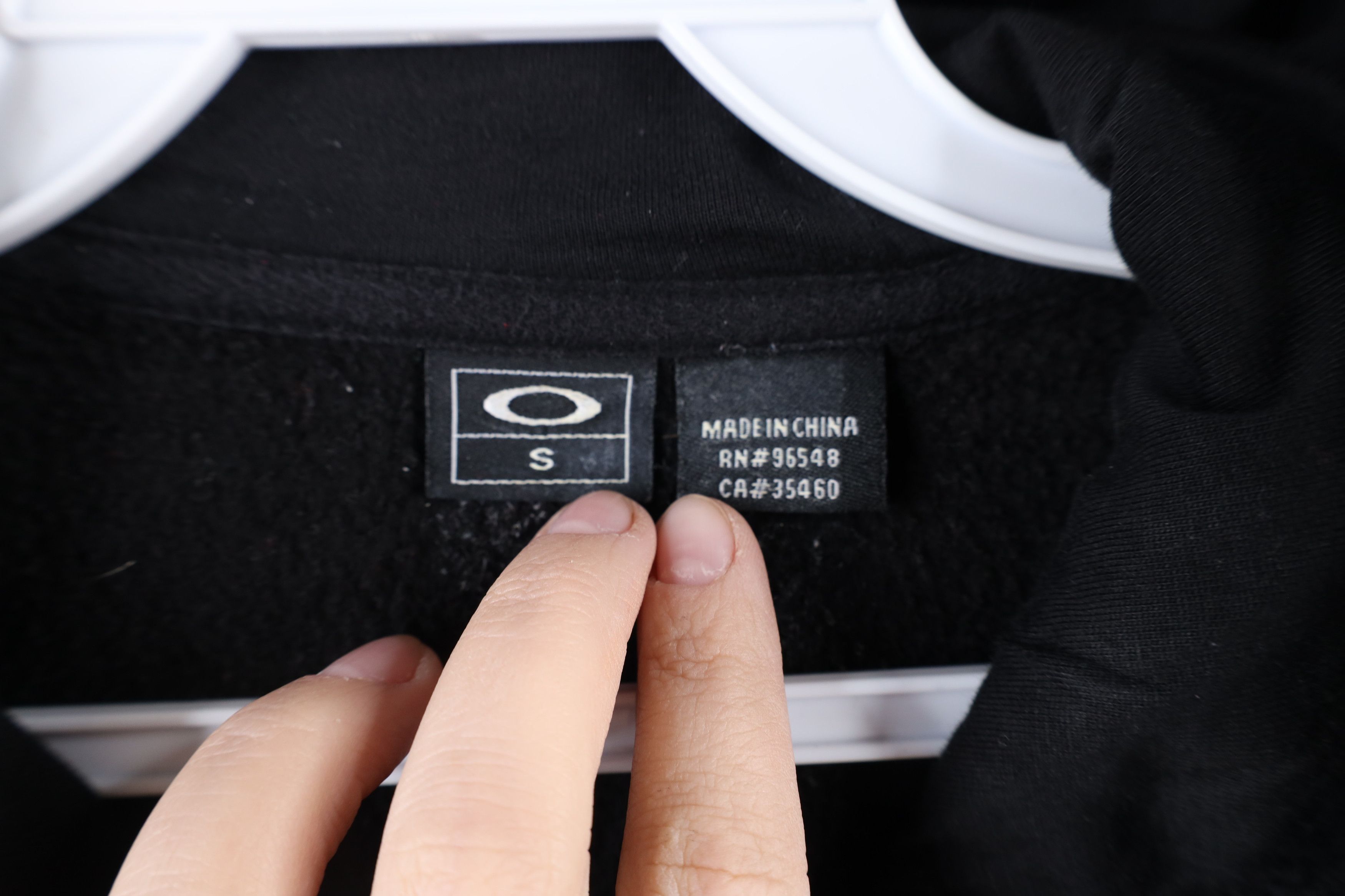 Oakley × Vintage Vintage Oakley Faded O Logo Full Zip Hoodie Sweatshirt Black Size US S / EU 44-46 / 1 - 7 Thumbnail