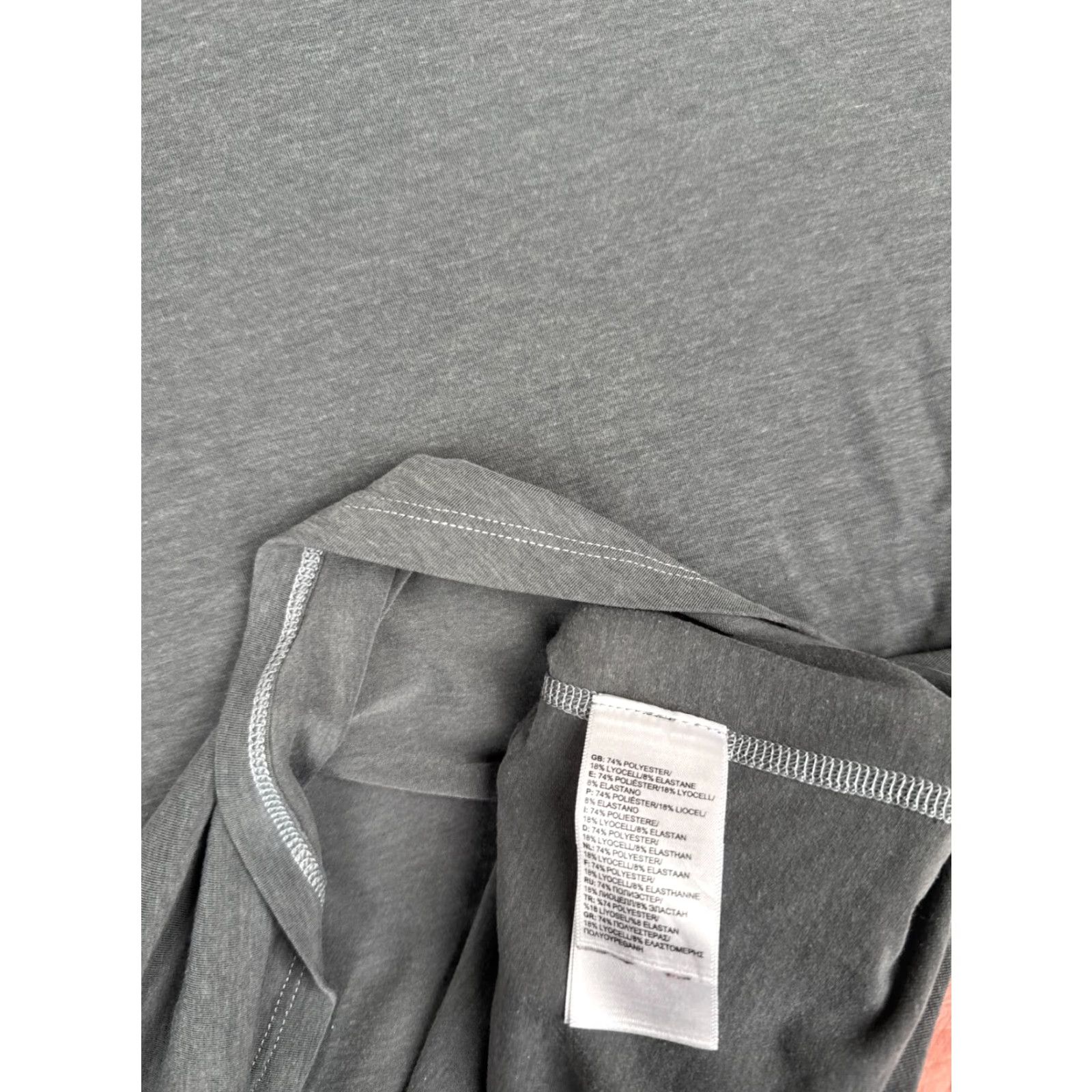 The North Face The North Face Shirt Womens L Gray Henley 3/4 Sleeve Polyester Blend Hike Vintage Casual Womens Size L / US 10 / IT 46 - 7 Thumbnail