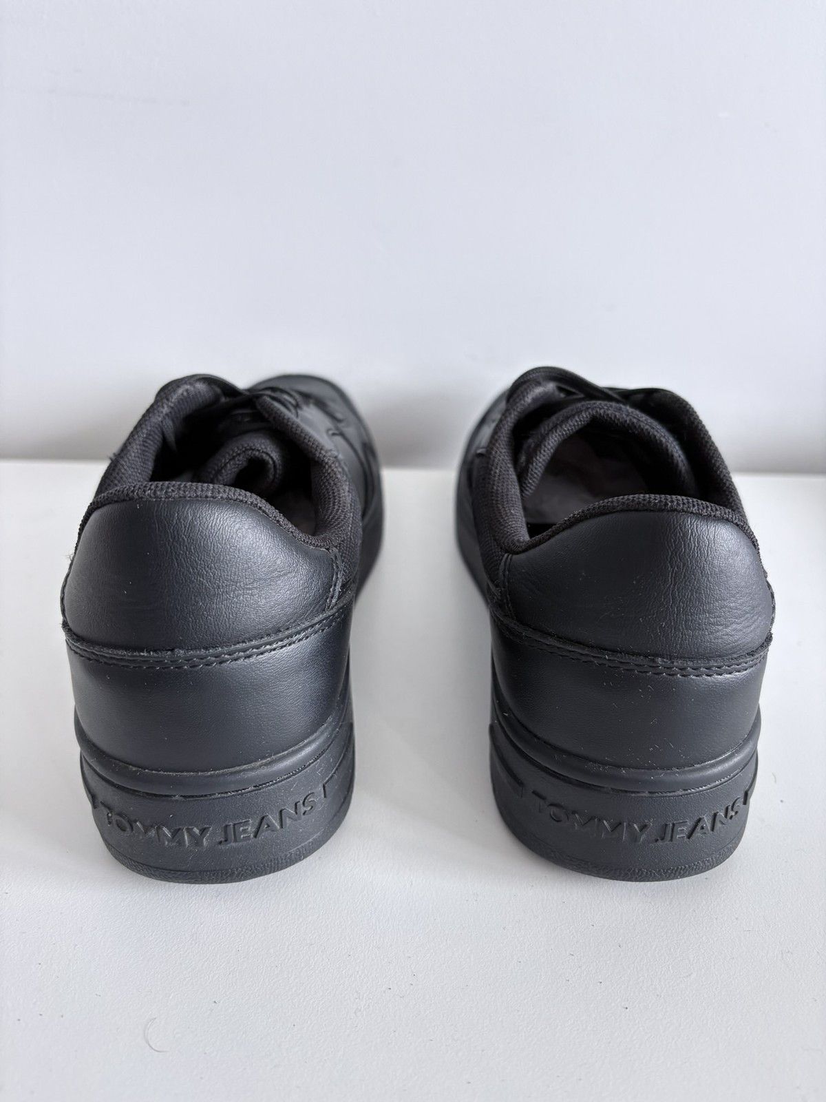 Tommy Hilfiger Tommy Hilfiger TJW Retro Basket leather sneakers size 37 Size US 7 / IT 37 - 5 Thumbnail