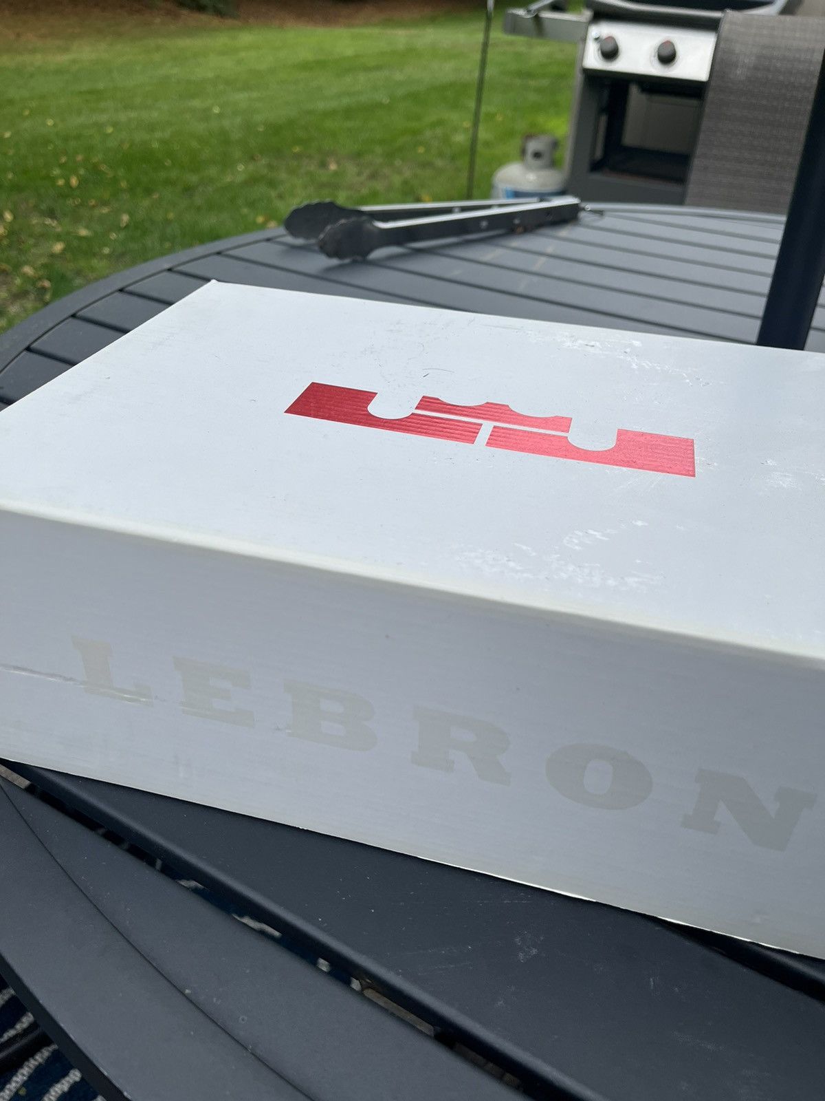 Nike Lebron 9 Lows Cherry Red Size 10 Size US 10 / EU 43 - 4 Thumbnail