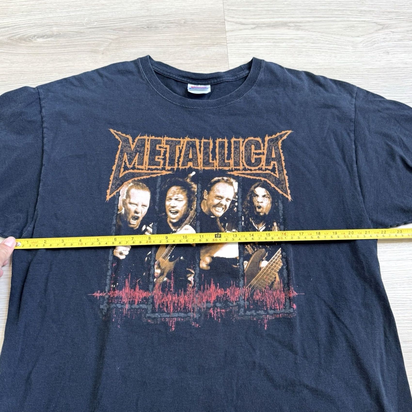 Hanes VINTAGE Hanes T Shirt Band Shirt XL Black Crew Neck Short Sleeve Men 2000s 90s Metallica Size US XL / EU 56 / 4 - 4 Thumbnail