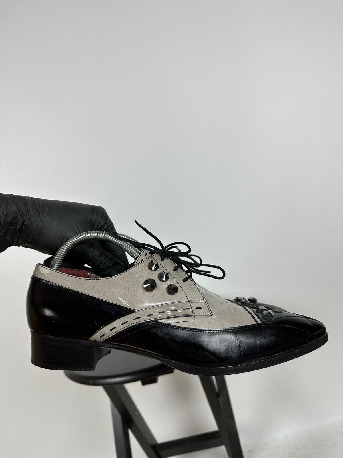 Prada Prada Studded Rhinestone Two-Tone Oxford Dress Leather Shoes Size US 8 / EU 41 - 4 Thumbnail