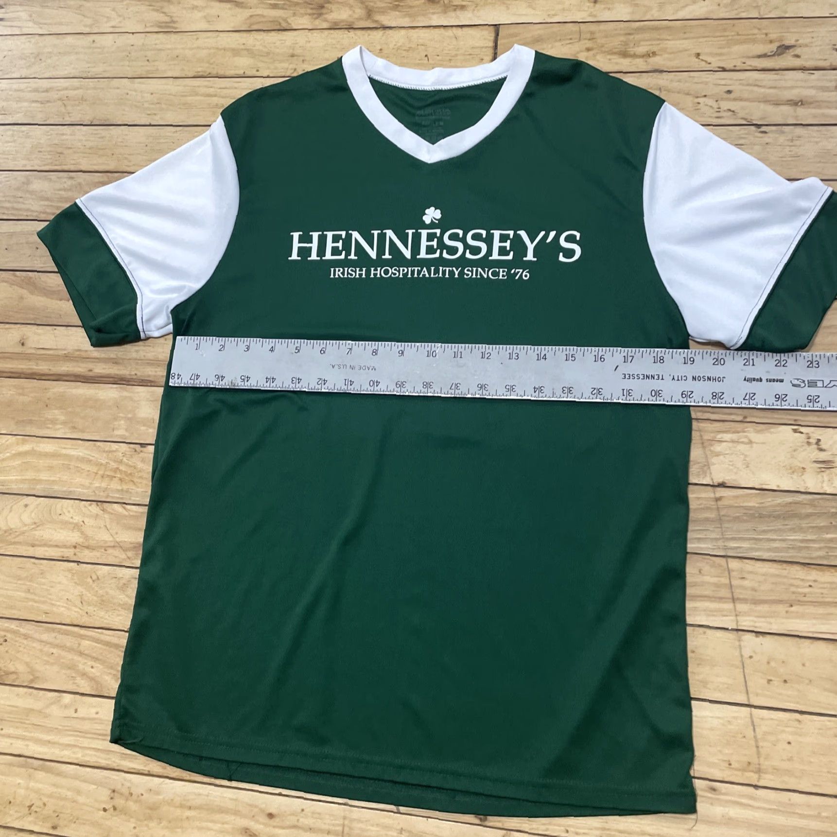 Vintage Augusta Shirt Men M Green Irish Hospitality since '76 Green Jersey Graphic Print Short Sleeve v neck Size US M / EU 48-50 / 2 - 7 Thumbnail
