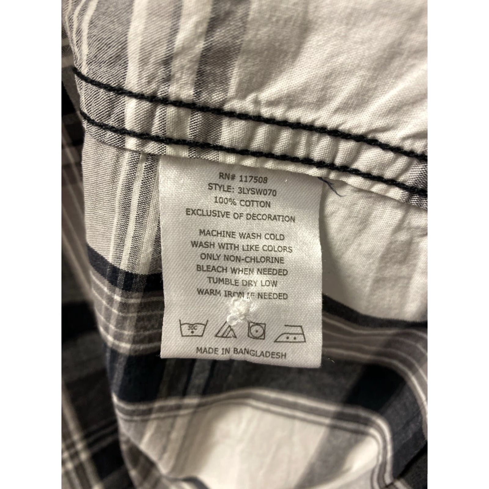 Levi's Levi's Western Shirt Men L Gray Plaid Pearl Snap Short Sleeve Button-Up Casual Workwear Regular Fit Size US L / EU 52-54 / 3 - 7 Thumbnail