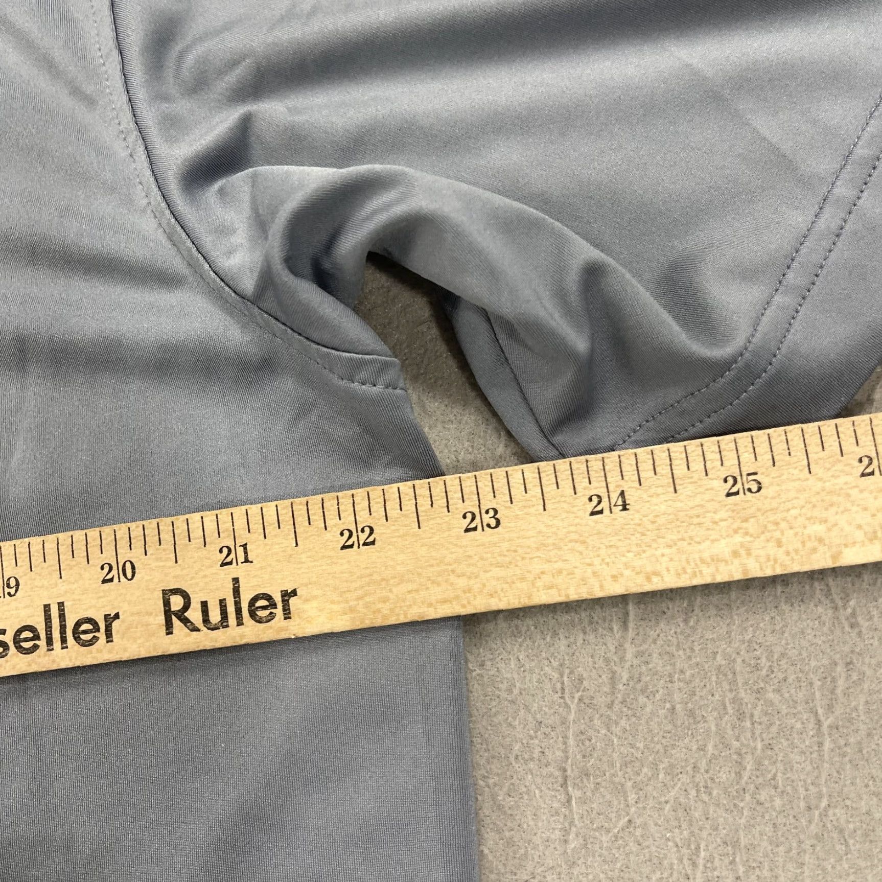 Peter Millar Peter Millar Summer Comfort Polo Shirt Mens L Gray Solid Golf Activewear Short Sleeve Casual, Stretch, Easy Care Size US L / EU 52-54 / 3 - 7 Thumbnail