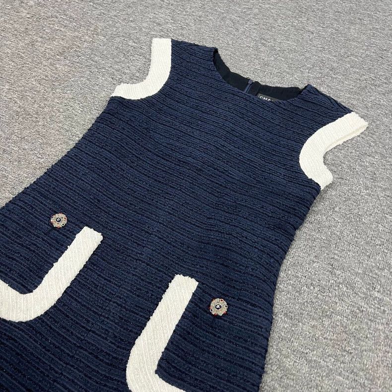 Chanel Chanel Classic tweed dress 2504-Nextarrow Size S / US 4 / IT 40 - 3 Thumbnail