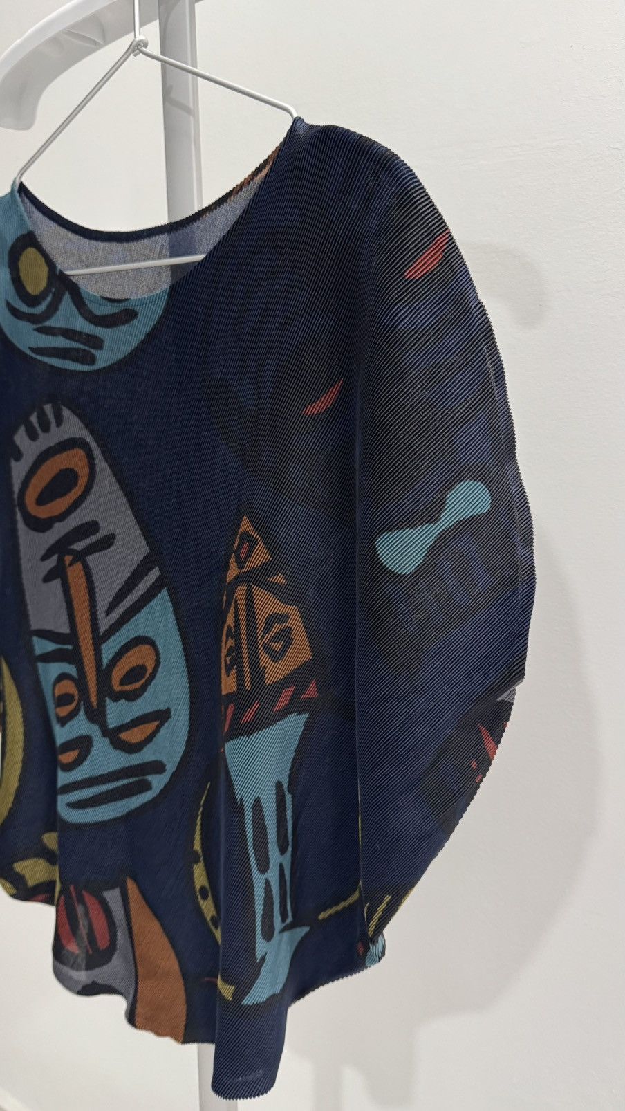Pleats Please Issey Miyake Pleats Please Issey Miyake Mask Printed Top Size M / US 6-8 / IT 42-44 - 3 Thumbnail