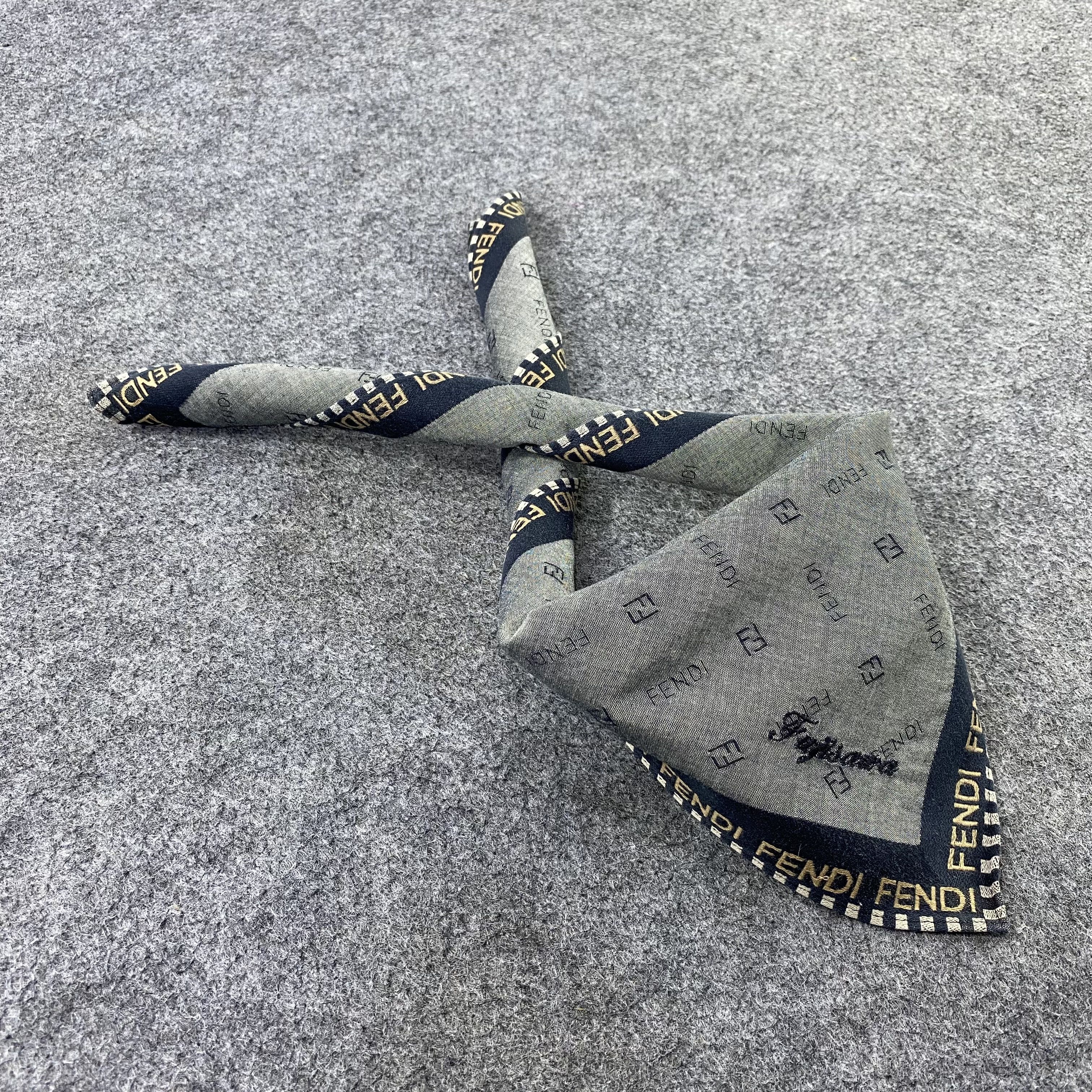 Fendi Fendi Handkerchief Neckerchief Bandana-B1802 Size ONE SIZE - 1 Thumbnail