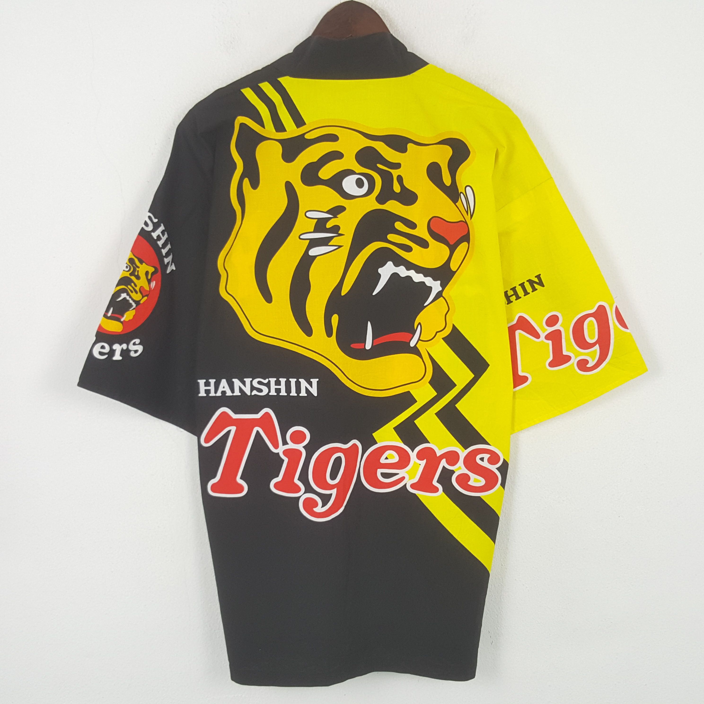 Japanese Brand Vintage Hanshin Tigers Kimono Overprinted Jacket Size US L / EU 52-54 / 3 - 1 Thumbnail