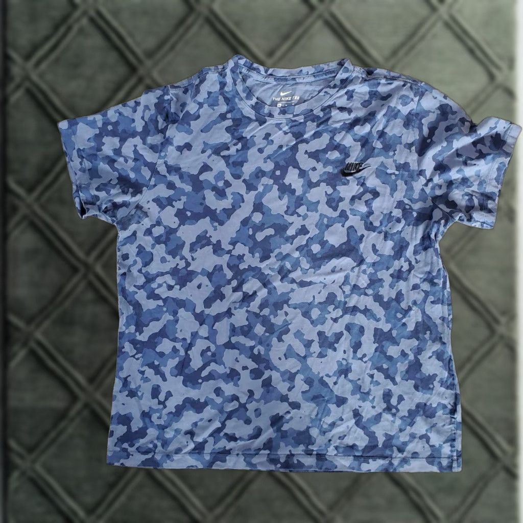 Nike Nike Sportswear Club Camouflage T Shirt XL TG EG Blue Standard Fit Size US XL / EU 56 / 4 - 1 Thumbnail
