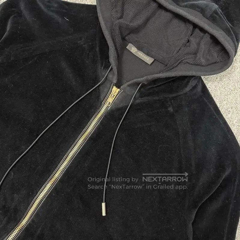 Versace Versace Black Velvet Hoodie for Men . Size US XS / EU 42 / 0 - 3 Thumbnail