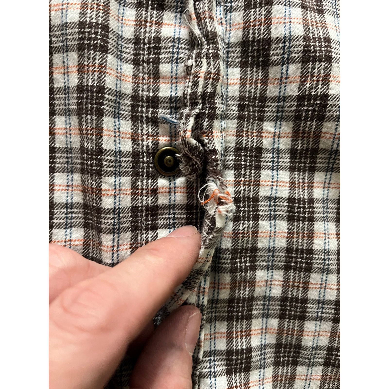Old Navy Old Navy Men's Plaid Button-Down Shirt - Size XXL Size US XXL / EU 58 / 5 - 3 Thumbnail