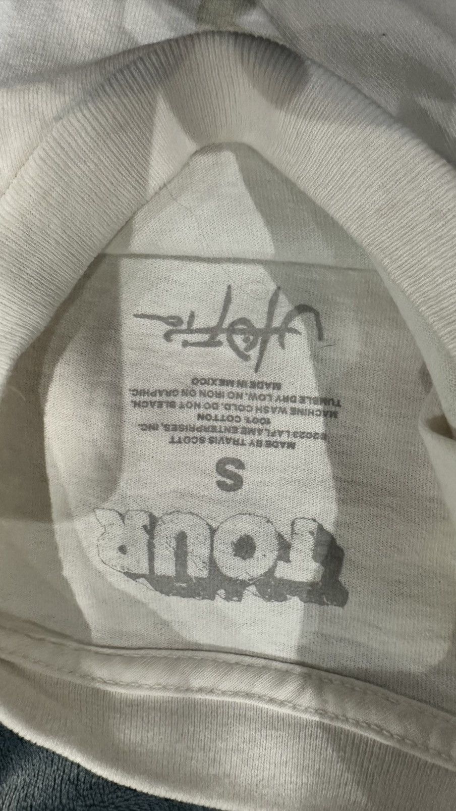 Travis Scott Travis Scott Utopia Tour t-shirt Size US S / EU 44-46 / 1 - 3 Thumbnail