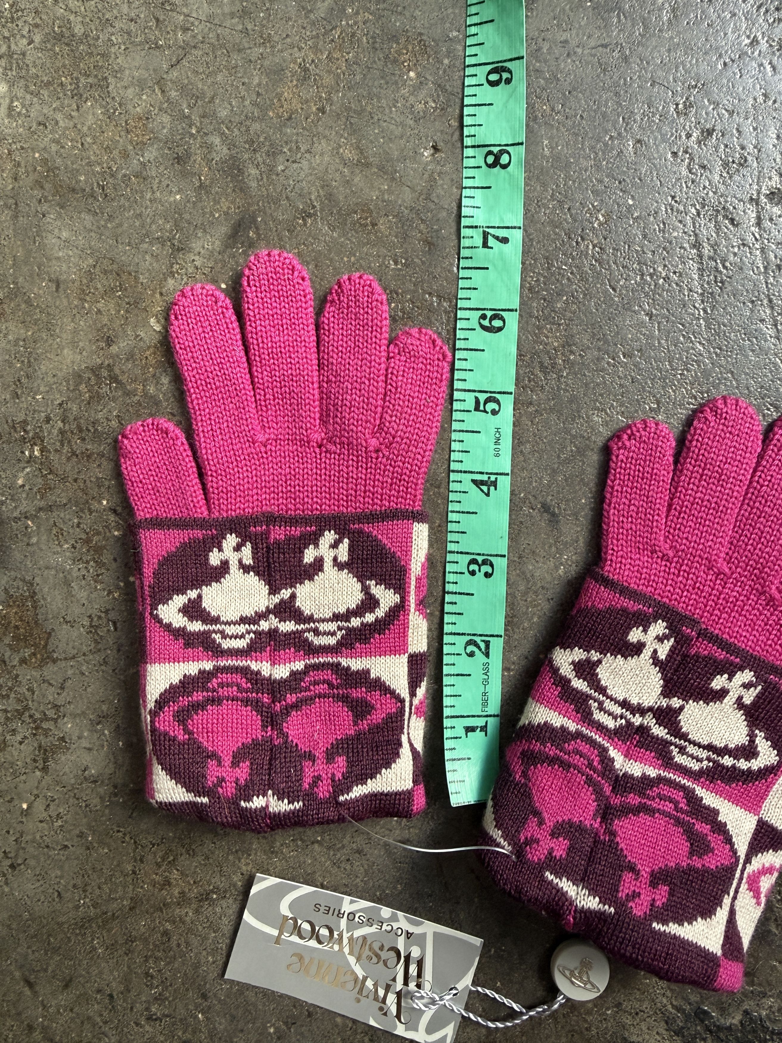 Vivienne Westwood Brand New Vivienne Westwood 100% wool Children Gloves Size ONE SIZE - 3 Thumbnail