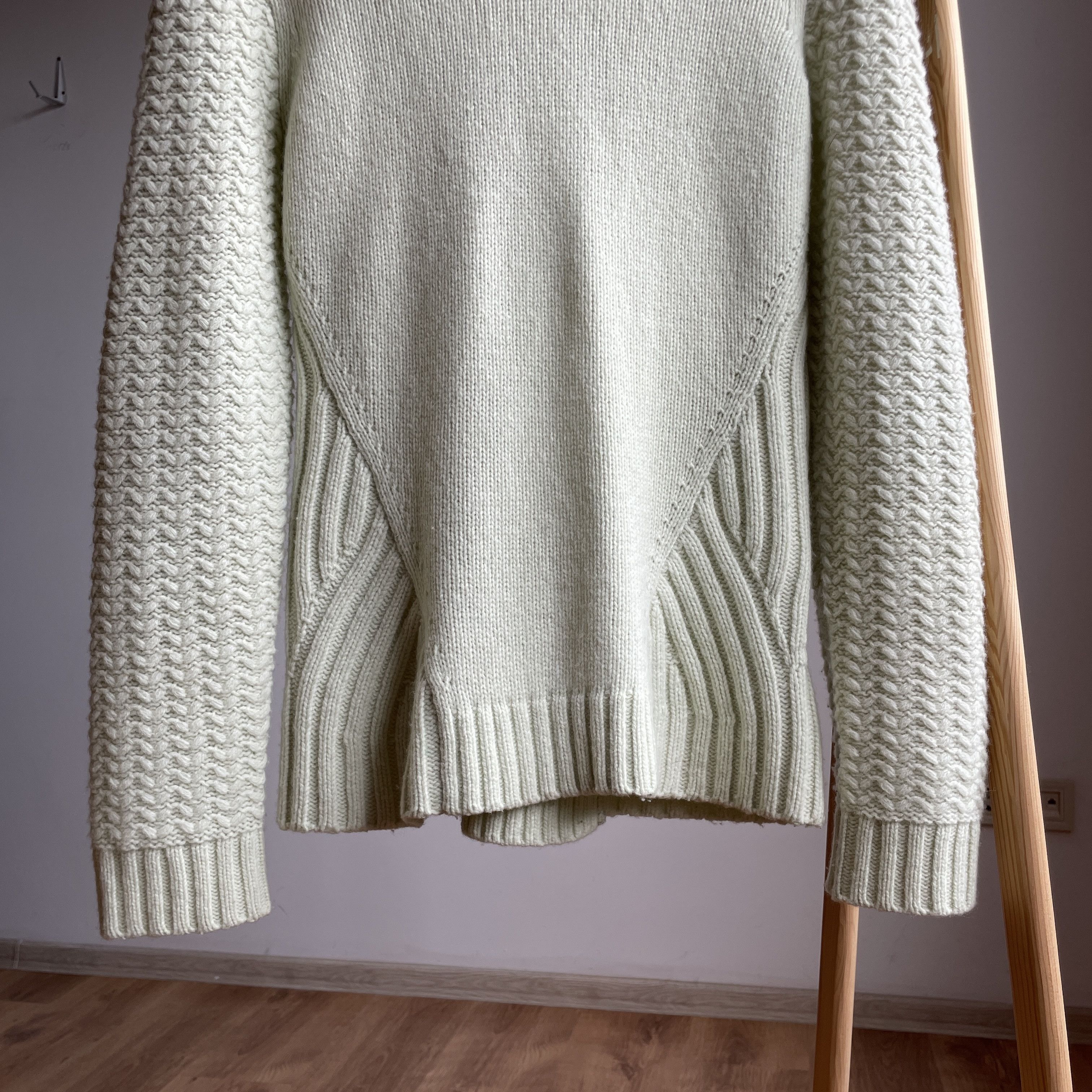 Ted Baker Ted Baker WMN Wahis Mint Green Cable Knit Lambswool Sweater Size M / US 6-8 / IT 42-44 - 4 Thumbnail