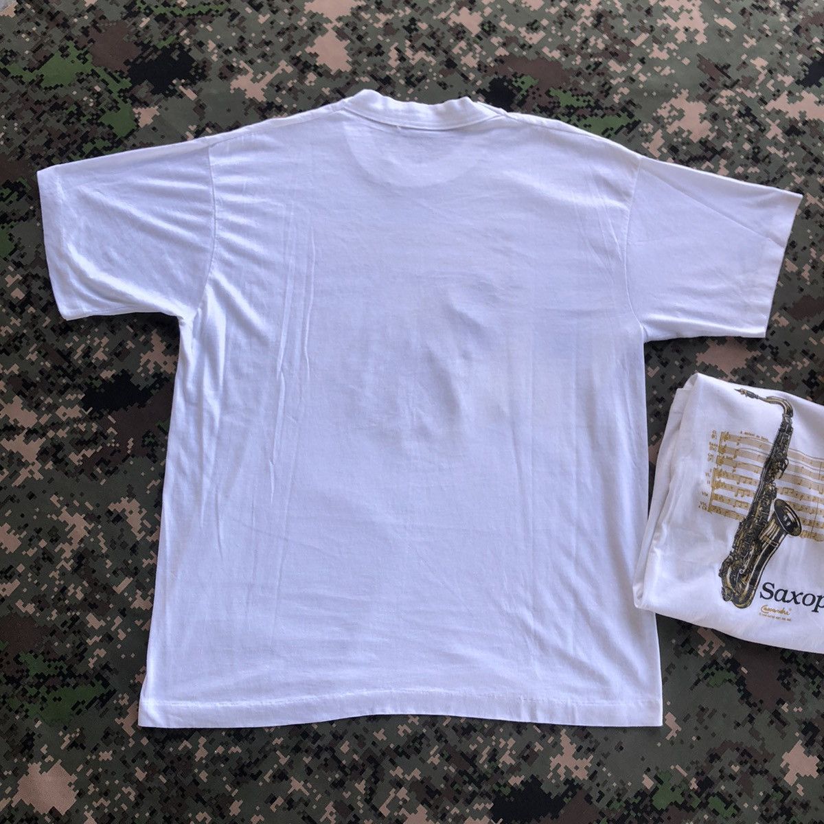 Vintage Vtg 90s Saxophone + French Horn Illustration Lot Tshirt Size US M / EU 48-50 / 2 - 5 Thumbnail