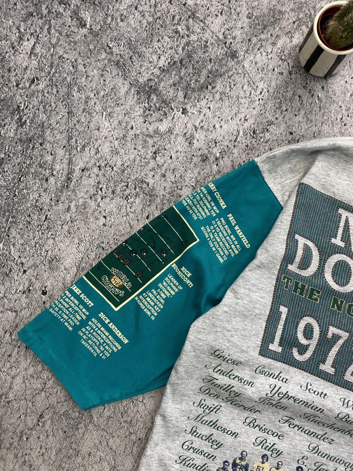 NFL × Vintage Vintage Tee Miami Dolphins 1993 long gone Size US XL / EU 56 / 4 - 10 Thumbnail