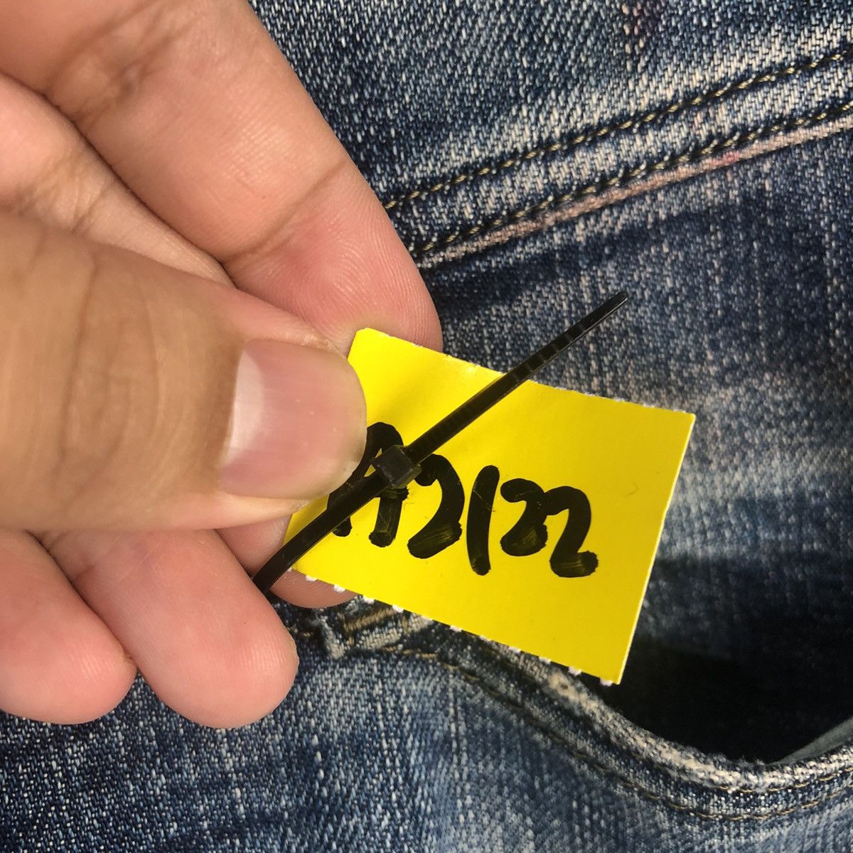 Diesel Diesel italy Black Distressed ripped Denim Pants #A2117 Size 27" / US 4 / IT 40 - 14 Thumbnail