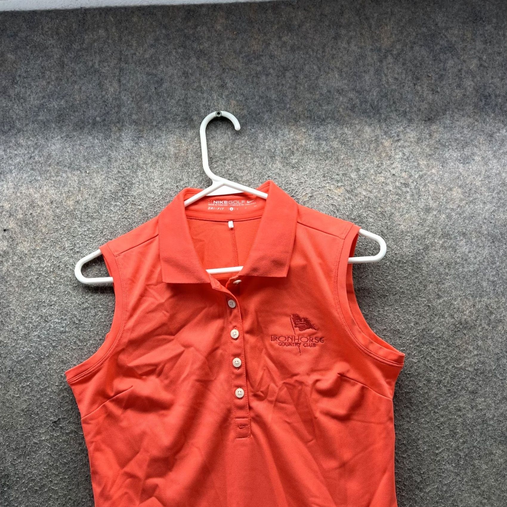 Nike VINTAGE Nike Golf Shirt Womens? No, Vintage not specified in original. Size S / US 4 / IT 40 - 3 Thumbnail
