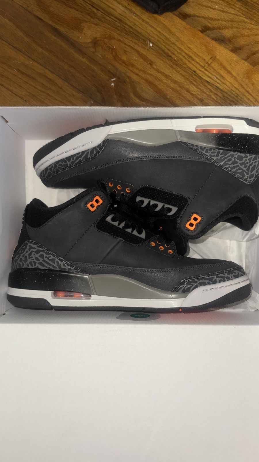 Jordan Brand AIR JORDAN 3 RETRO “FEAR” Size US 10 / EU 43 - 3 Thumbnail