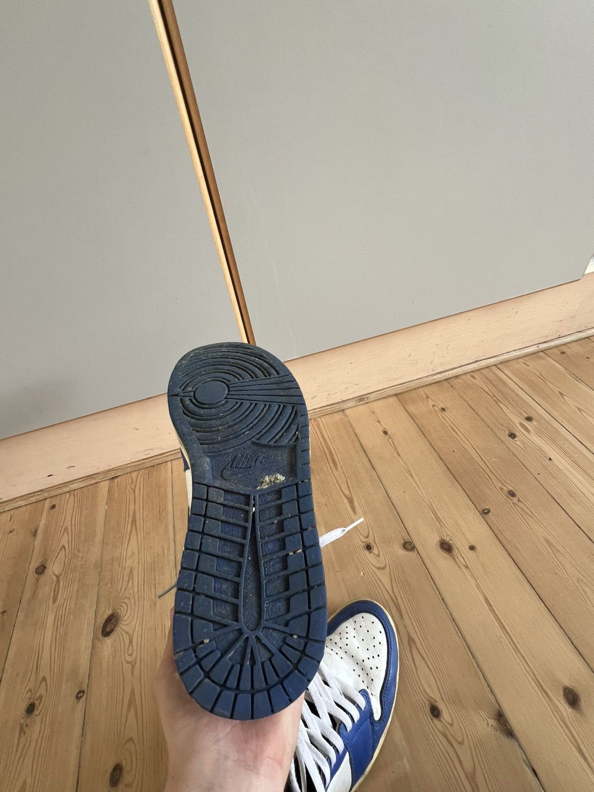 Jordan Brand Jordan 1 game royal high og Size US 10.5 / EU 43-44 - 6 Thumbnail