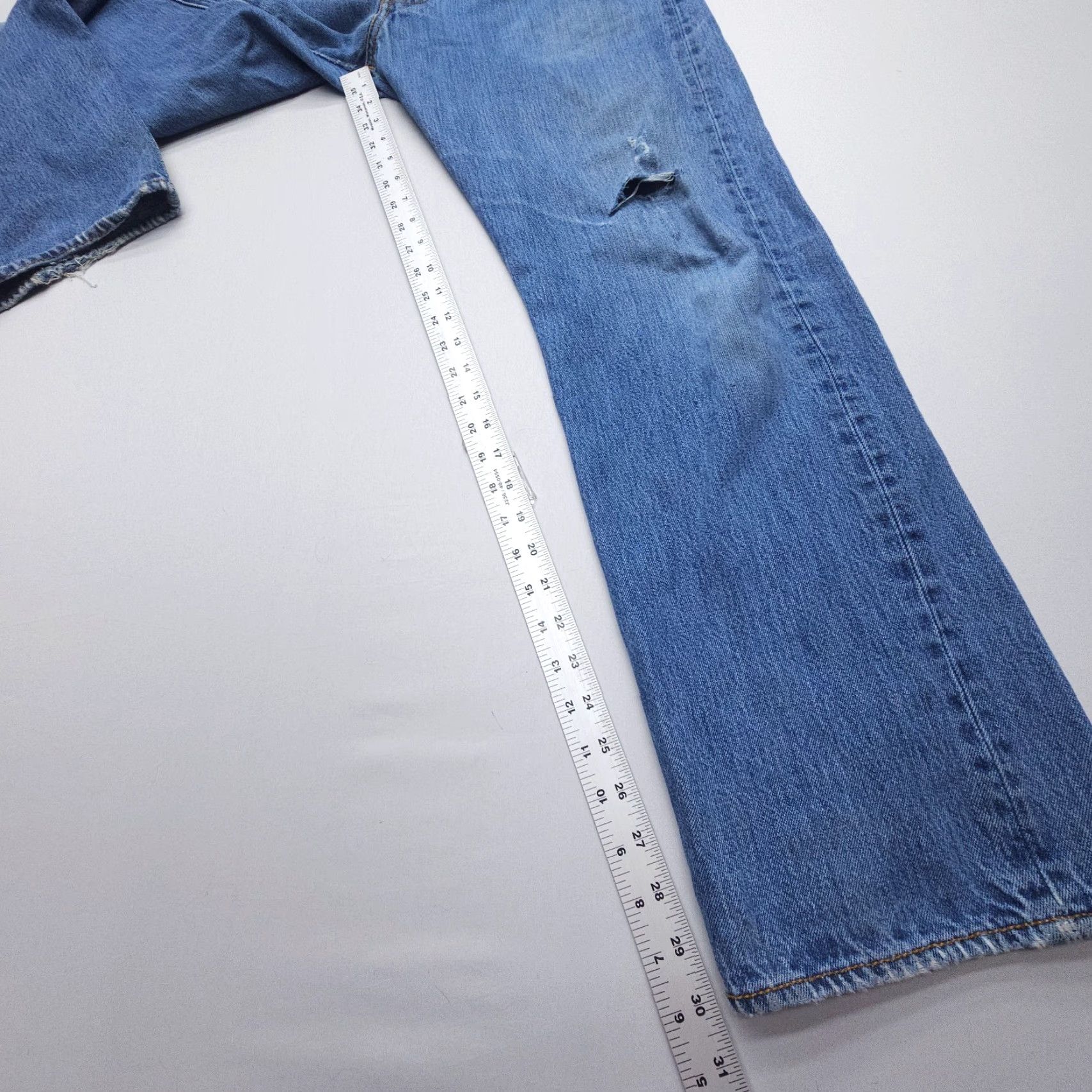 Levi's VINTAGE Levi's 501 Straight Jeans Mens 36 x 32 Blue Distressed Worn-in Denim Button Fly 5-Pocket Regular Fit - American Classic Style Size US 36 / EU 52 - 6 Thumbnail
