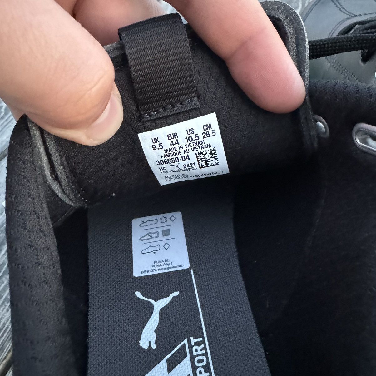 Mercedes-Benz × Puma Puma Mercedes F1 Ridge Cat Motorsport 306650-04 10.5US Size US 10.5 / EU 43-44 - 8 Thumbnail