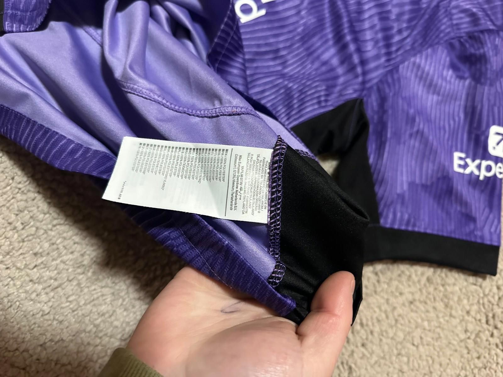 Nike Liverpool FC Nike 2023/24 Kit Football Shirt Soccer Jersey Size US L / EU 52-54 / 3 - 6 Thumbnail