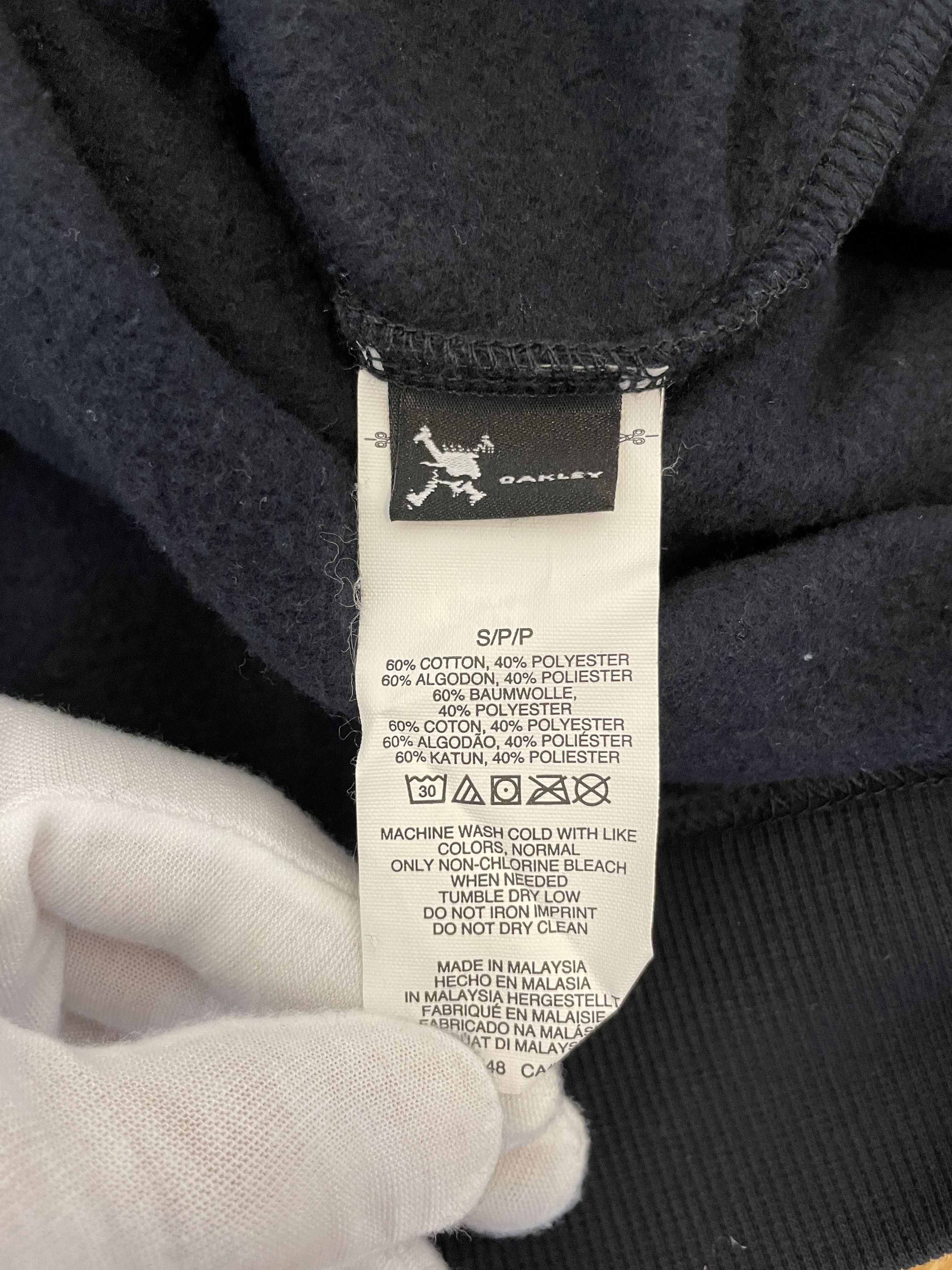 Japanese Brand Y2K Oakley Hoodie Big Logo Dark Blue Size US S / EU 44-46 / 1 - 5 Thumbnail