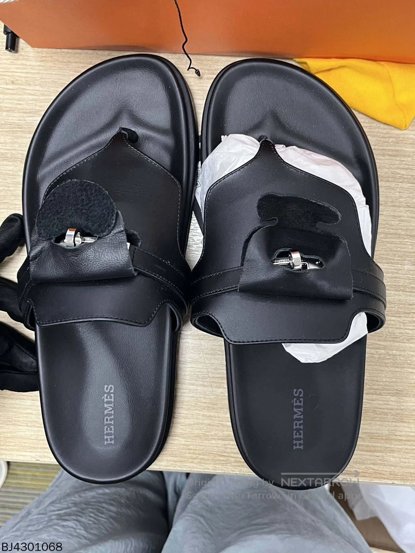 Hermes hermès empire calfskin flip-flops for summer. Size US 6 / EU 39 - 1 Thumbnail