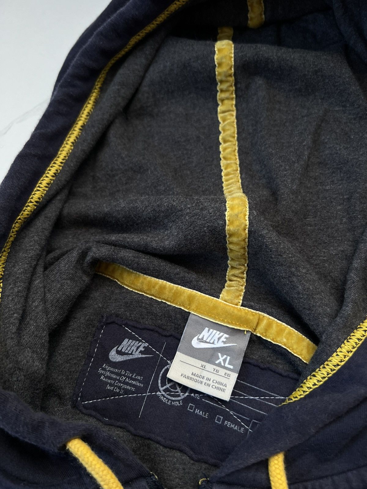 Nike 00’s NIKE RACE OFFICIAL MULTI SWOOSH LOGO Y2K ZIP HOODIE Size US XL / EU 56 / 4 - 4 Thumbnail