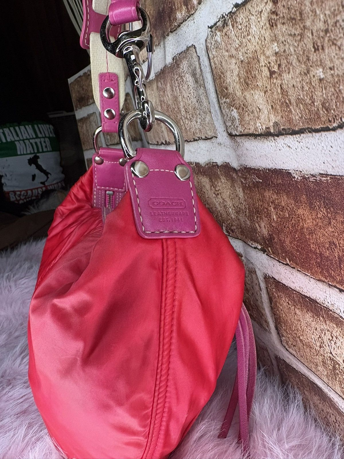 Coach Coach Poppy hobo bag in RARE hot pink satin Size ONE SIZE - 6 Thumbnail
