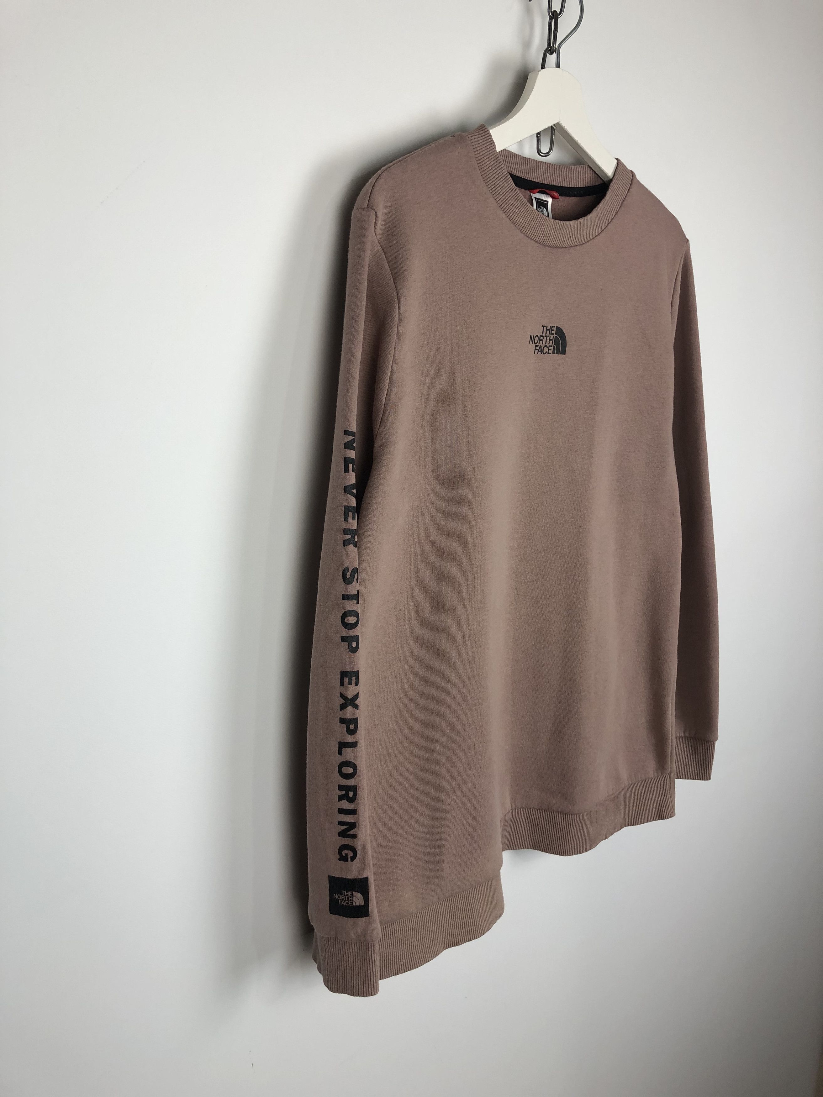 The North Face The North Face Sweatshirt Center Logo Crewneck size L Size L / US 10 / IT 46 - 5 Thumbnail