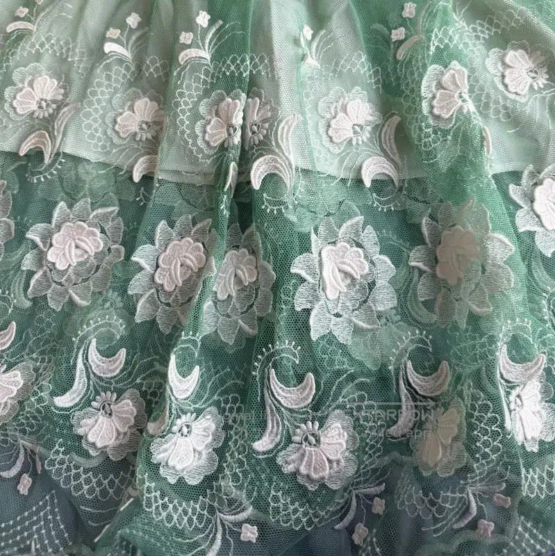 Burberry Burberry Summer Green Lace Maxi Dress. Size XS / US 0-2 / IT 36-38 - 5 Thumbnail