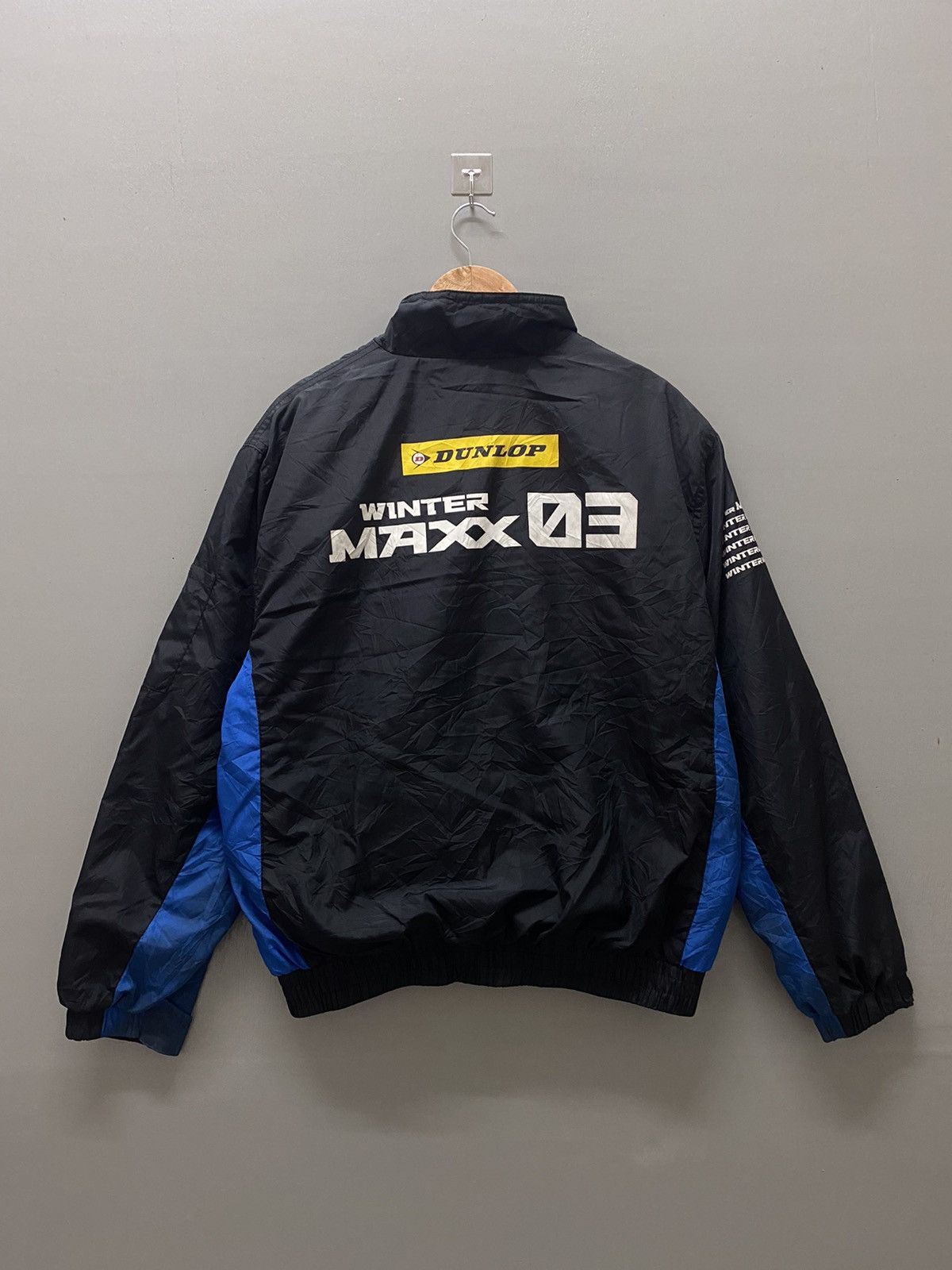 image of Dunlop Wintermaxx 03 Jacket in Black Blue, Men's (Size XL)