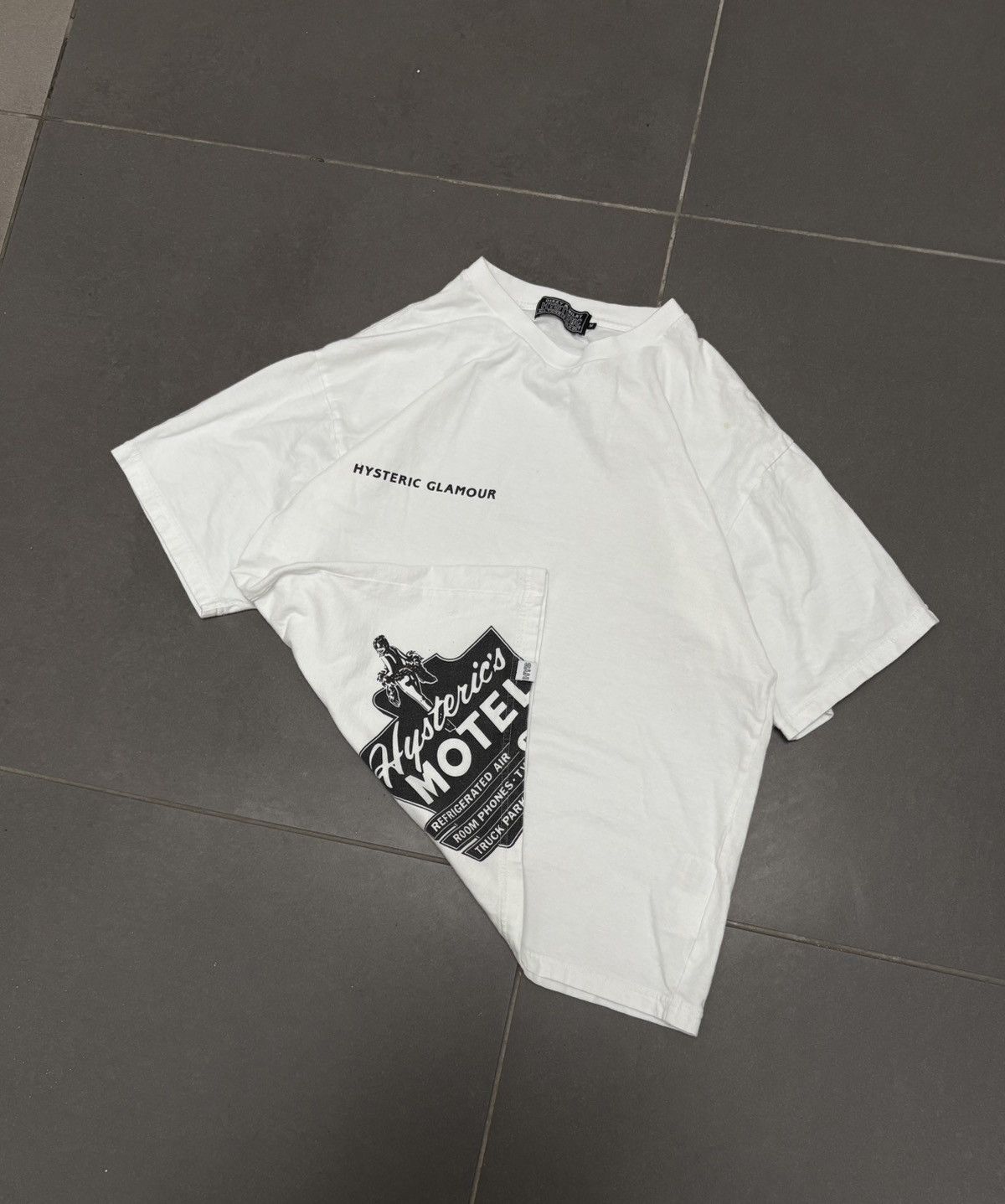 Hysteric Glamour 00s Vintage Hysteric Glamour Retro Big Logo Oversized Tee Size US M / EU 48-50 / 2 - 4 Thumbnail