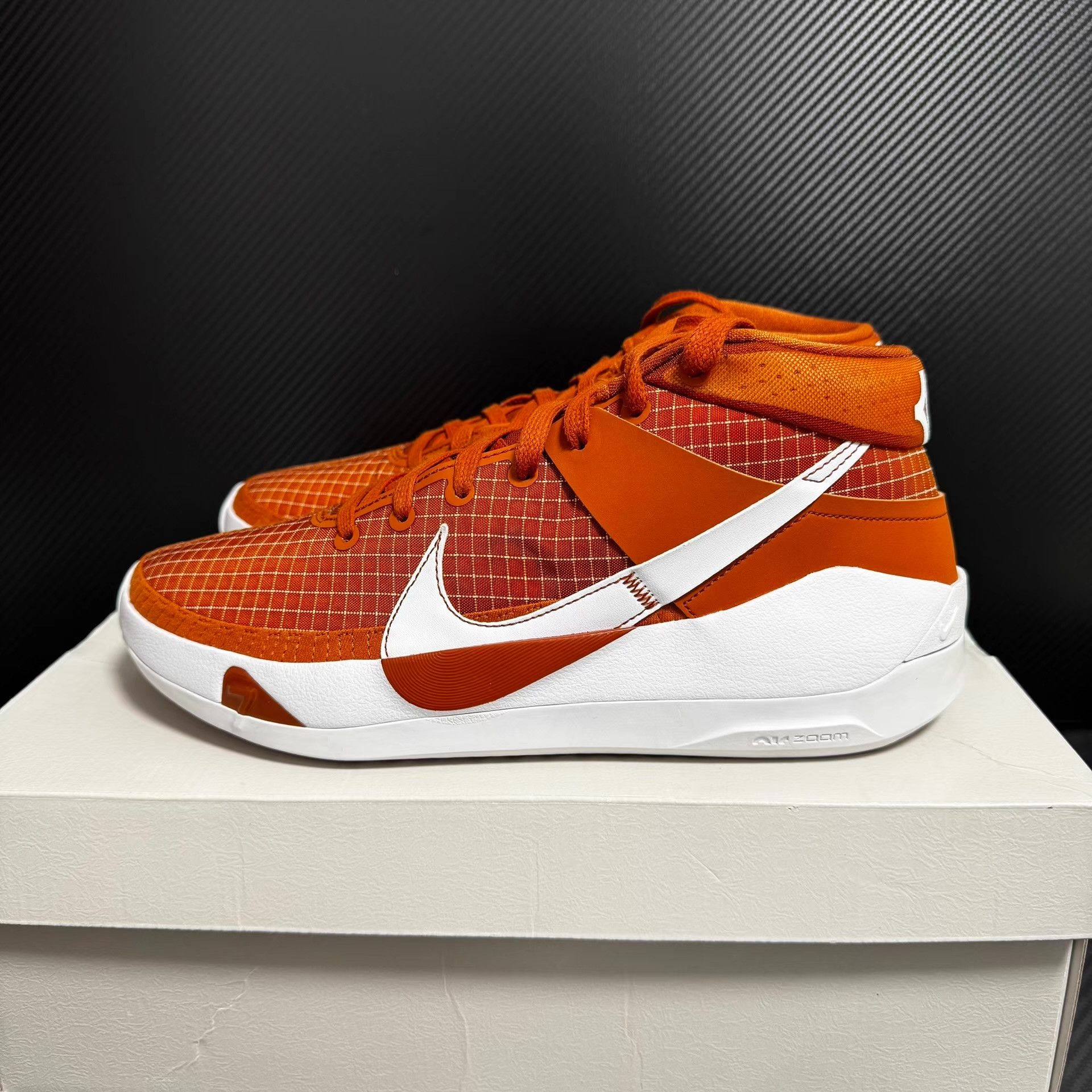 Nike Nike KD13 Texas PE Q10 Size US 9.5 / EU 42-43 - 1 Thumbnail