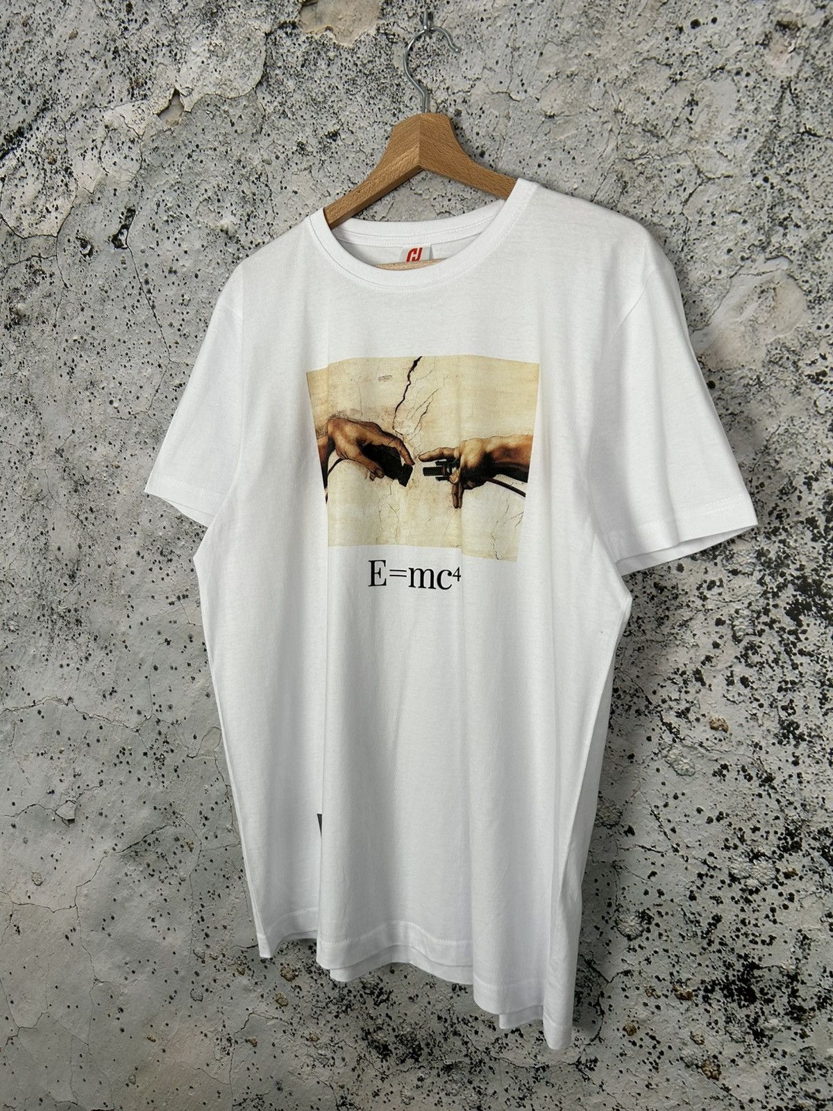 Vintage White Graphic Tee Avant Garde Streetwear Vintage Skate Size US L / EU 52-54 / 3 - 2 Thumbnail