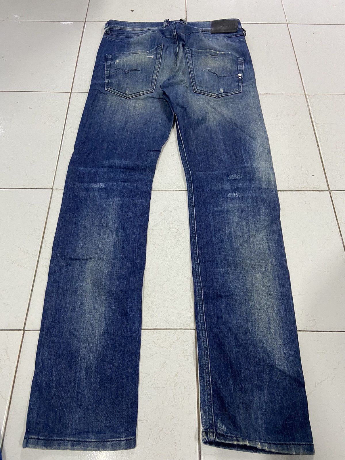 Diesel DIESEL INDUSTRY BELTHER REGULAR DISTRESSED SLIM JEANS Size US 30 / EU 46 - 2 Thumbnail