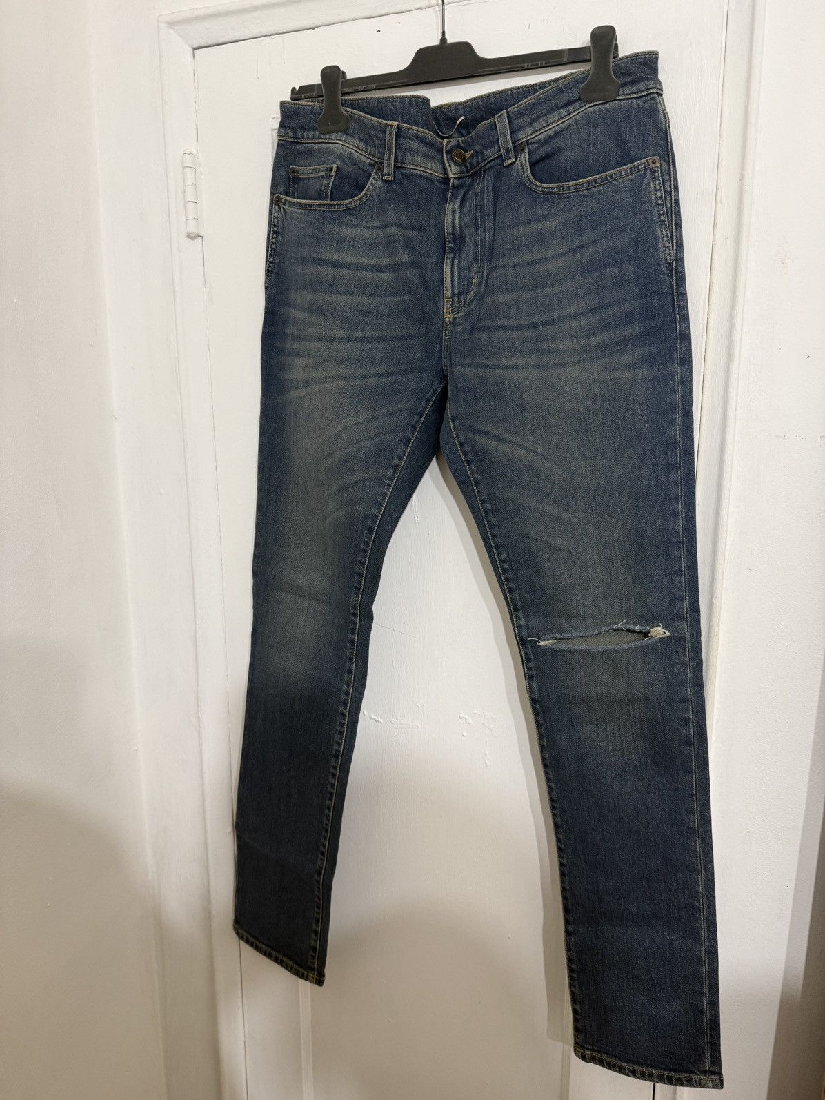 2019 Knee Slash Denim