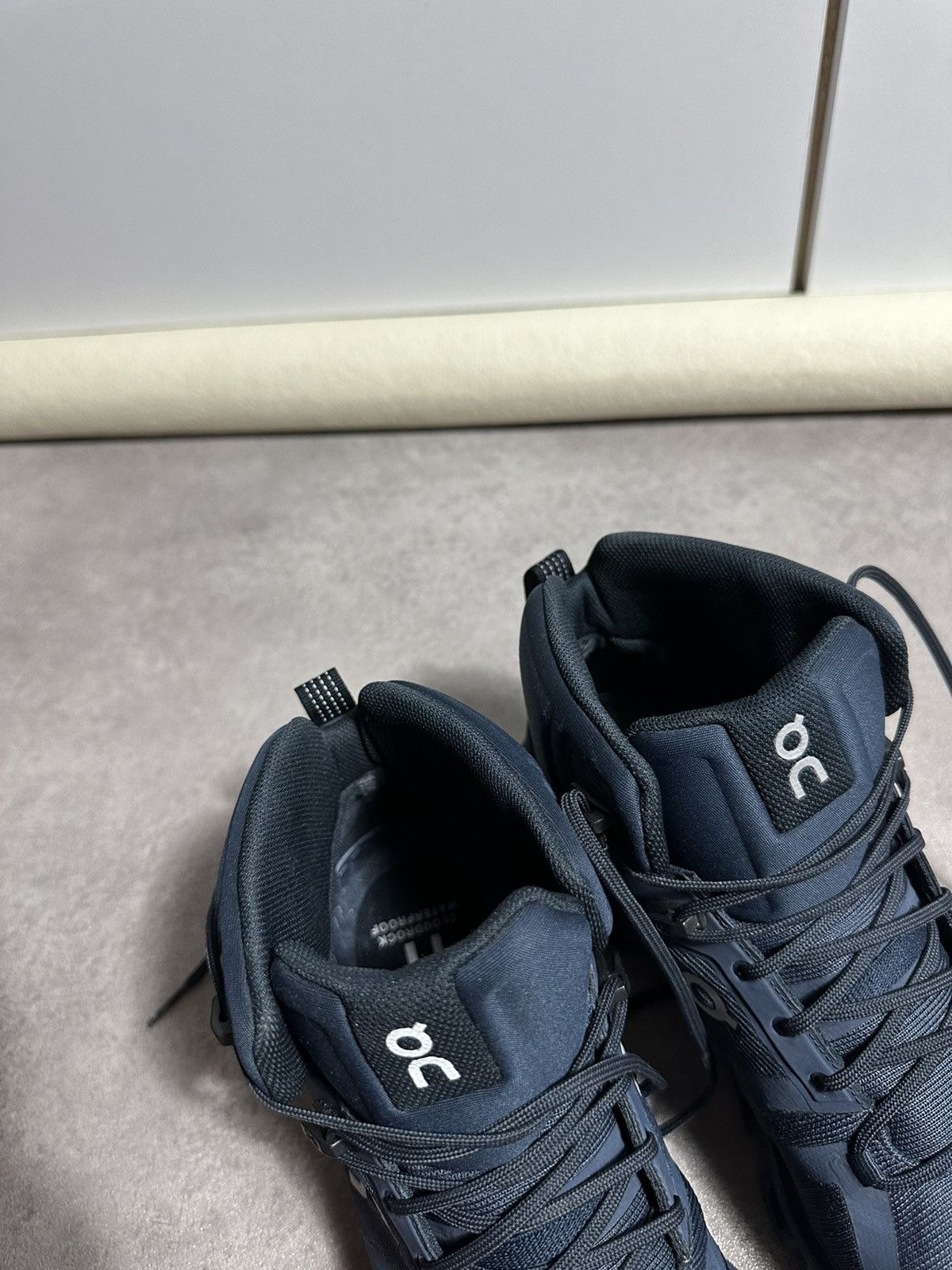 On Mens Outdoor Sneakers On Cloud Waterproof Gore-Tex Size US 8 / EU 41 - 8 Thumbnail
