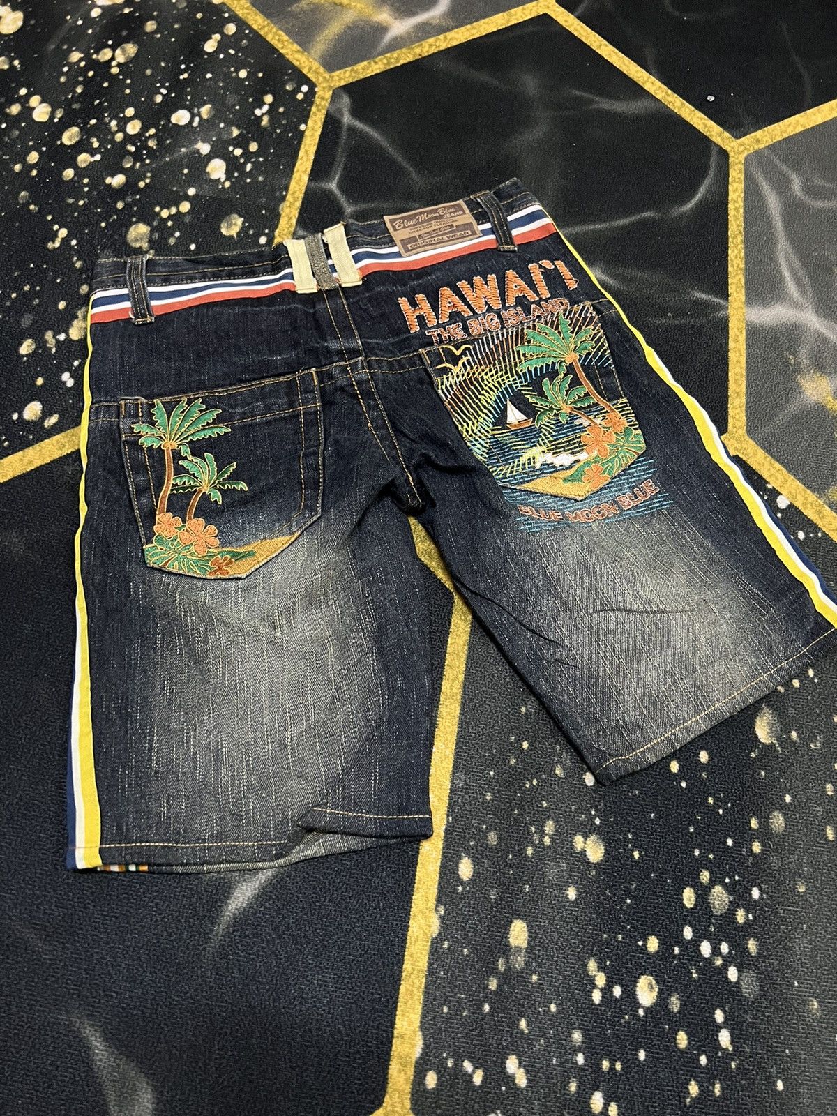 image of Hawaii Blues x Jean Blue Moon Blue Jeans Short Hawaii Embroidered, Women's (Size 31)