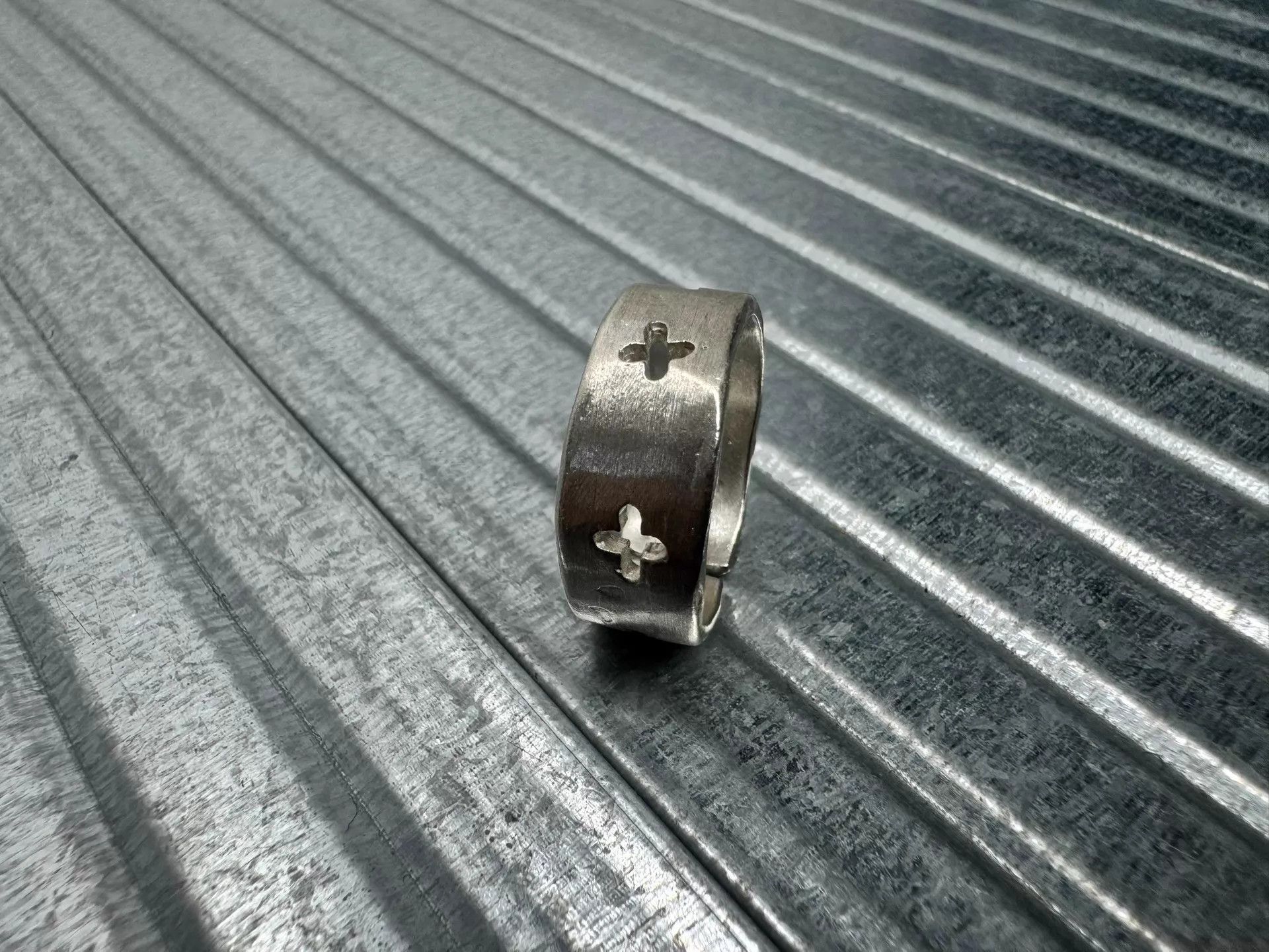 Ma+ maurizio amadei m.a+ hollow cross ring AG51 size m Size ONE SIZE - 4 Thumbnail