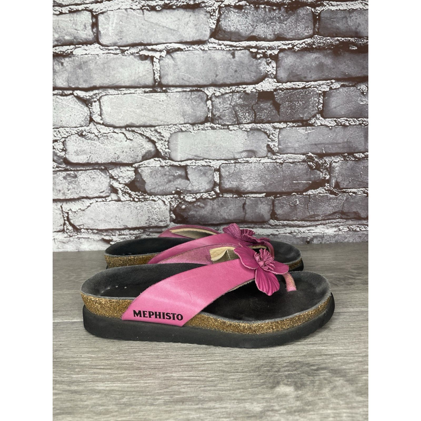 Mephisto Mephisto Violette Pink Leather Rose Flower Thong Cork Sandal Size US 6.5 / IT 36.5 - 14 Thumbnail