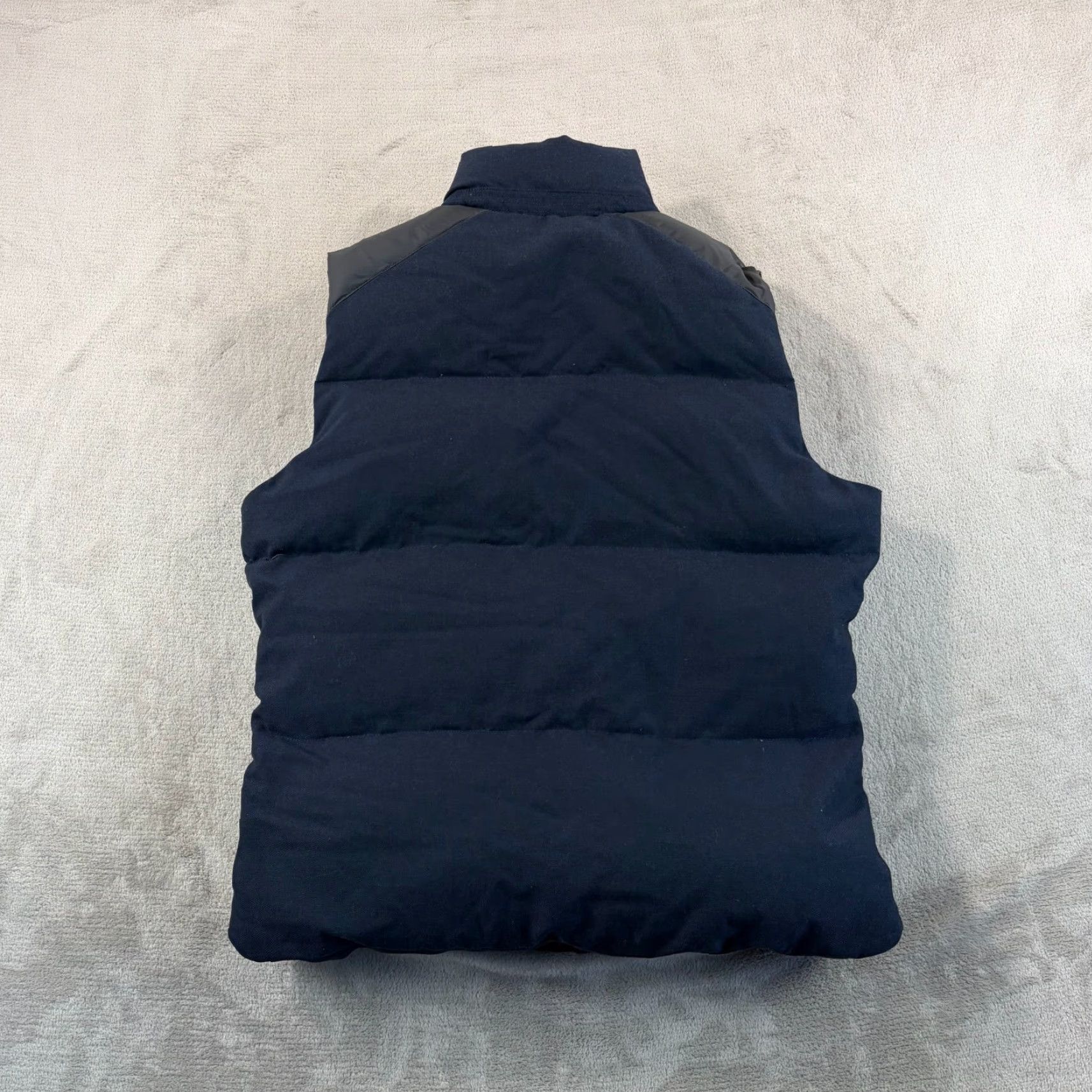 Banana Republic Banana Republic We Down Puffer Vest Navy Wool Blend Men M Zip Up NWOT Size US M / EU 48-50 / 2 - 4 Thumbnail