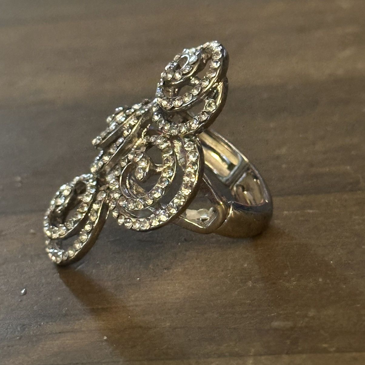 Other Swirly rhinestone stretch ring Size ONE SIZE - 8 Thumbnail