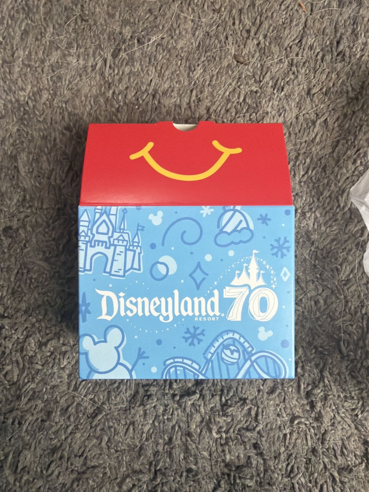 Disney 2025 McDonald’s Disneyland Resort Figures Size ONE SIZE - 6 Thumbnail